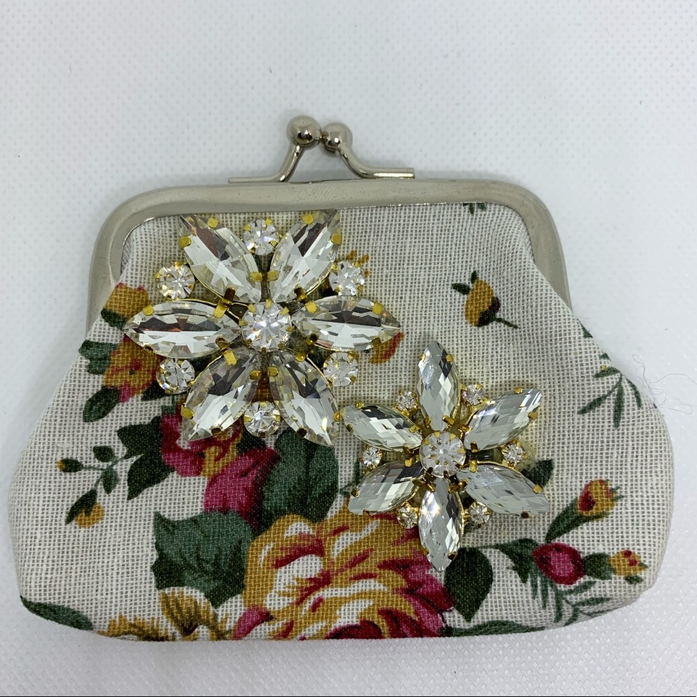VINTAGE MINI COIN PURSE